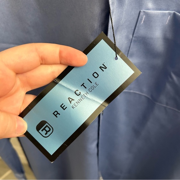 Reaction Kenneth Cole Men’s XL Button-Down Dress Shirt NWT - Picture 4 of 6